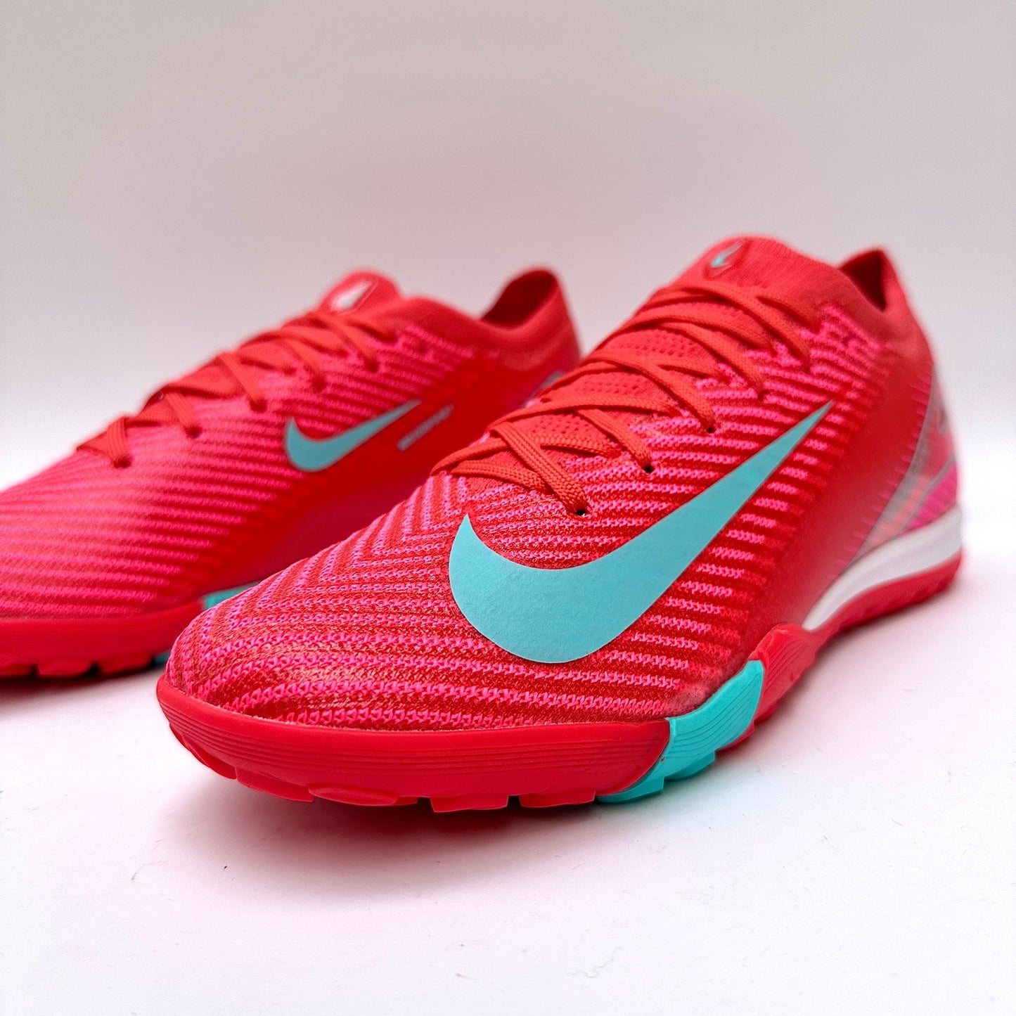 Turf.Nike Mercurial AirZoom Vapor 16 (mad energy pack)