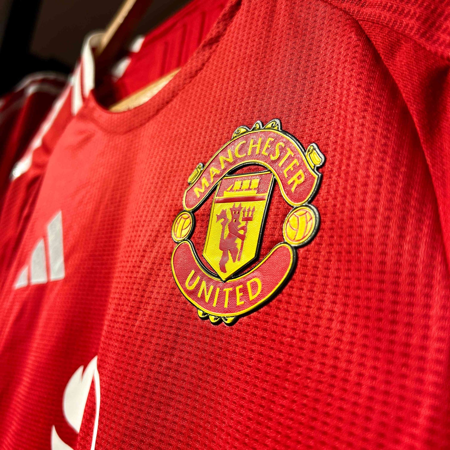 Manchester United T-shirt (first kit)