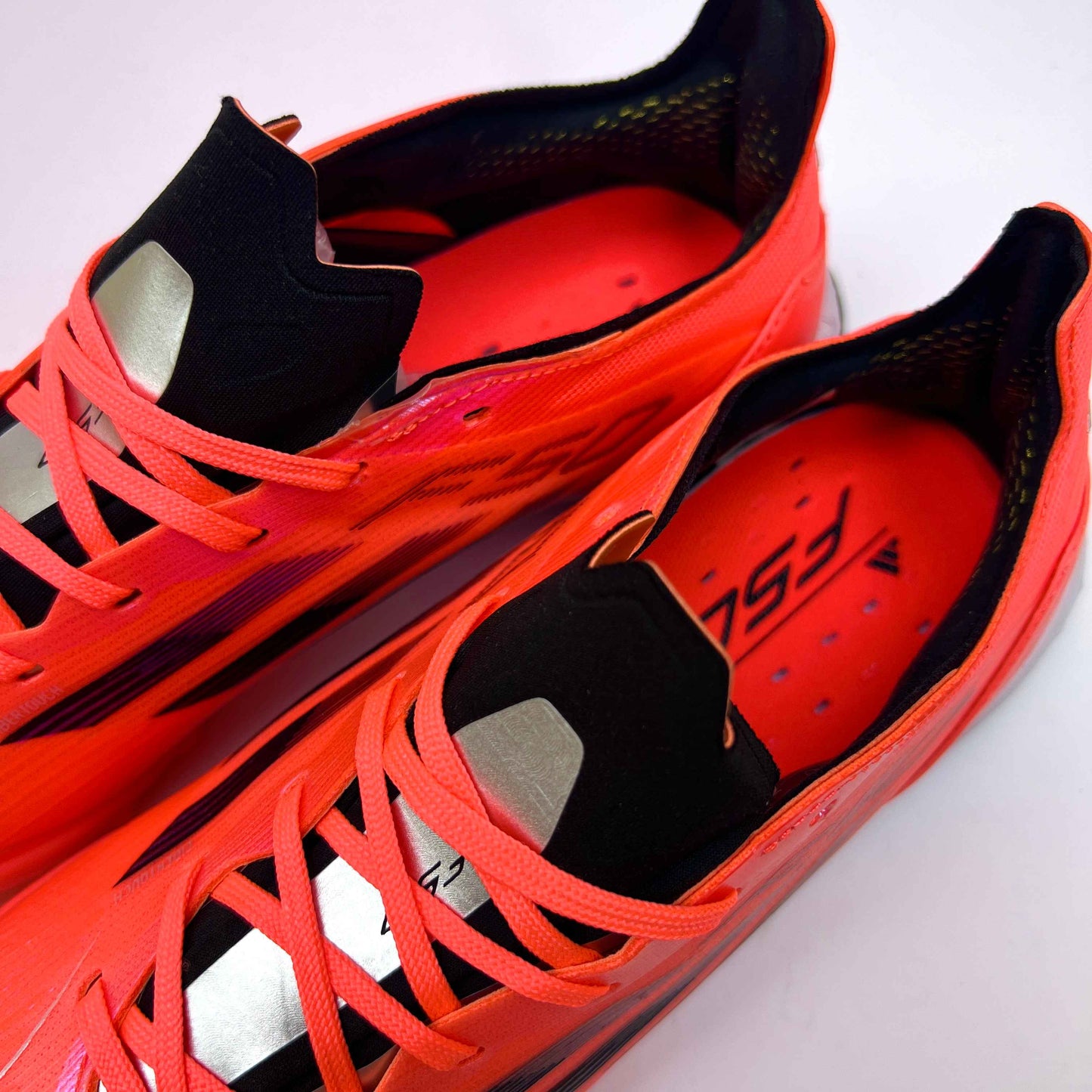Turf.Adidas F50 Laces (red)