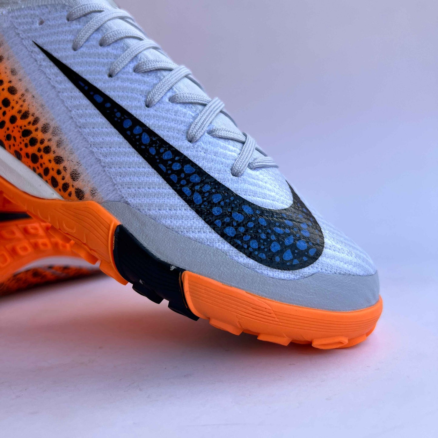 Turf.Nike Mercurial AirZoom Vapor 16 Pro (safari edition)