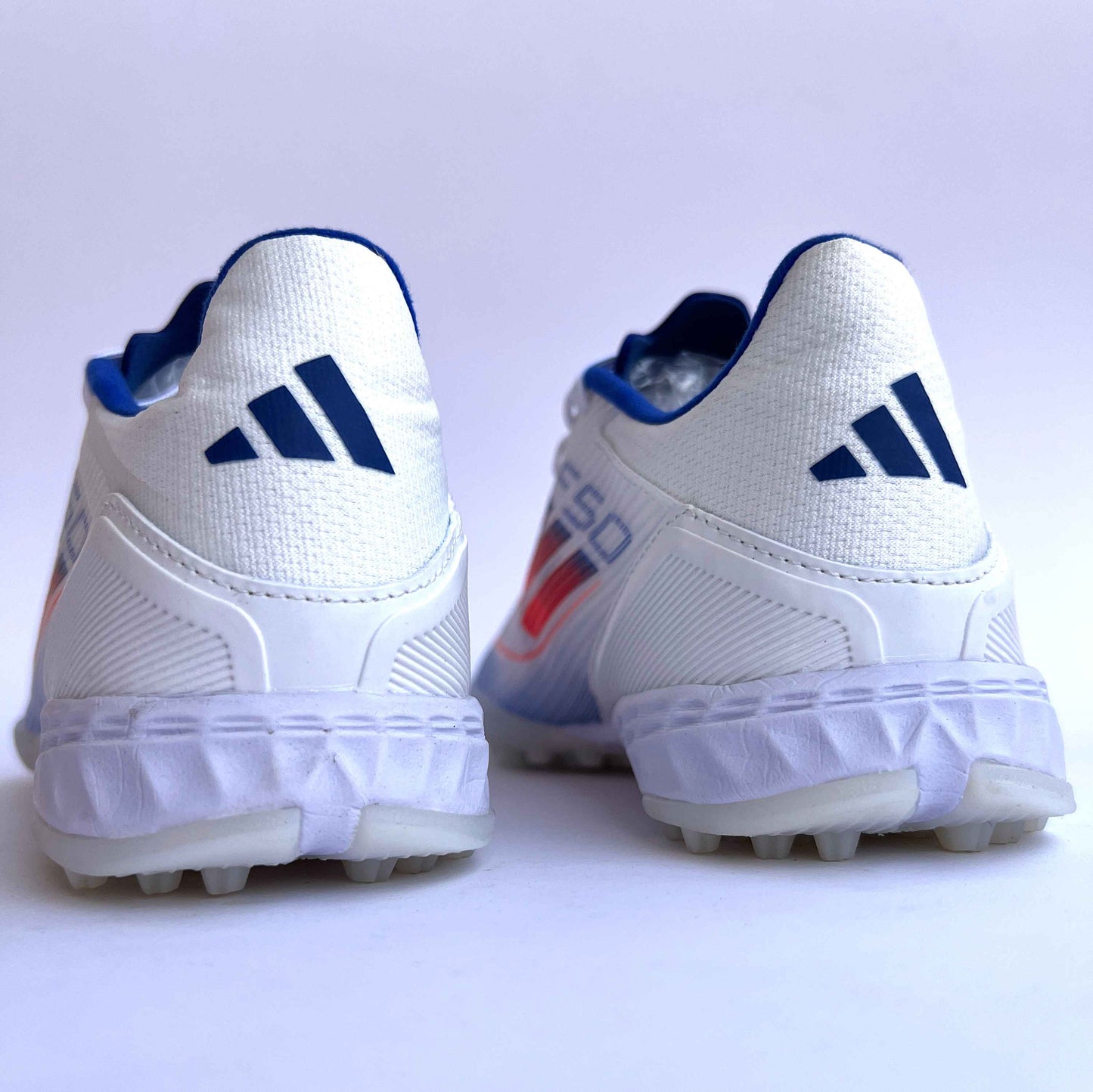 Turf.Adidas F50 Laces (white blue)