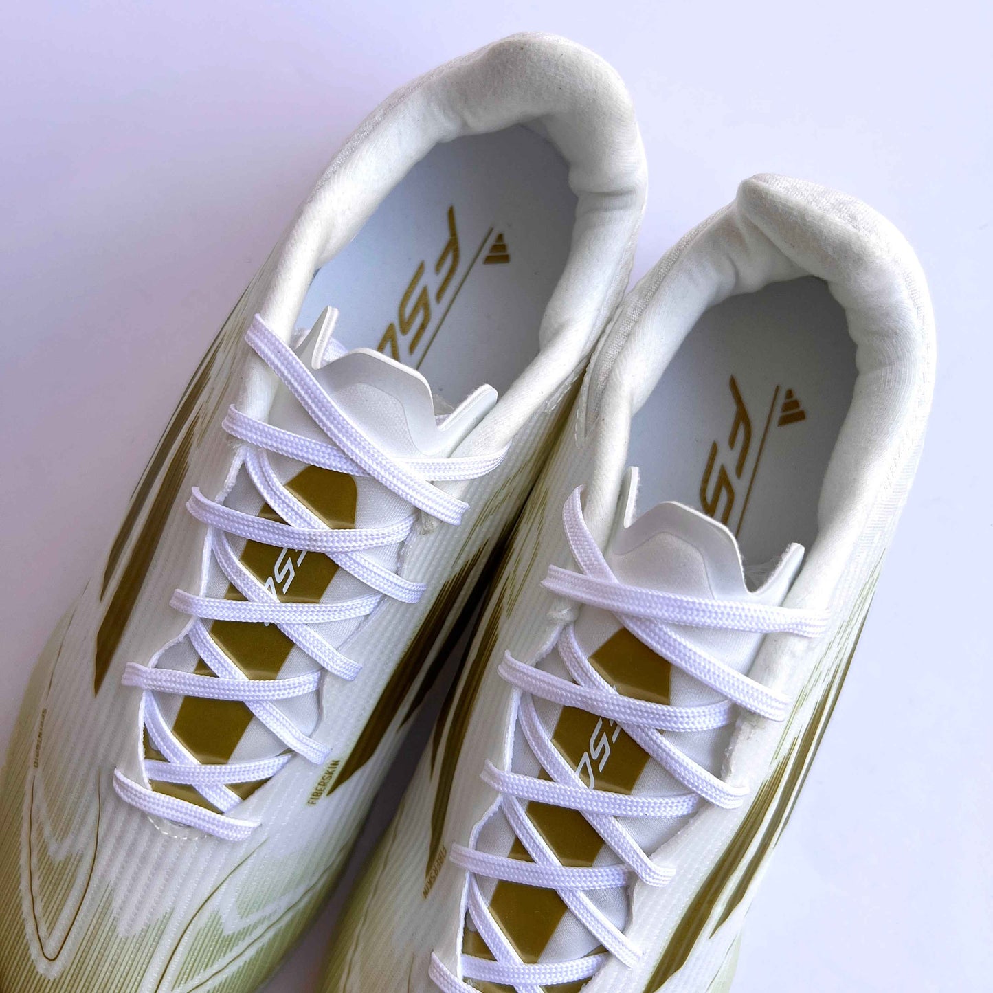 Turf.Adidas F50 Laces (white gold)