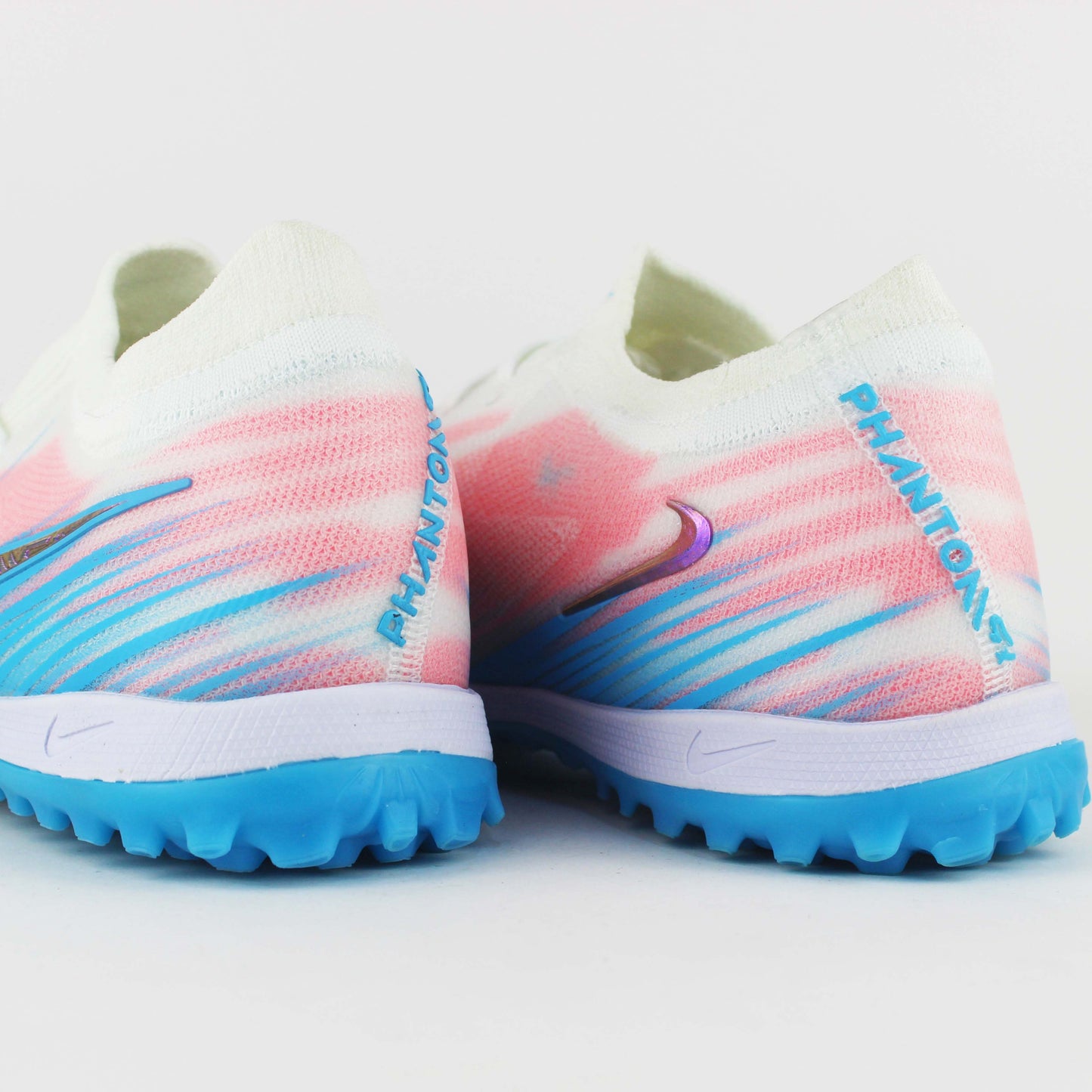 T.Nike Phantom GX ll Vapor  (Blue pink)